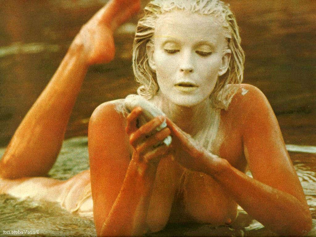 16P Bo Derek exposing her big tits and riding horse nude