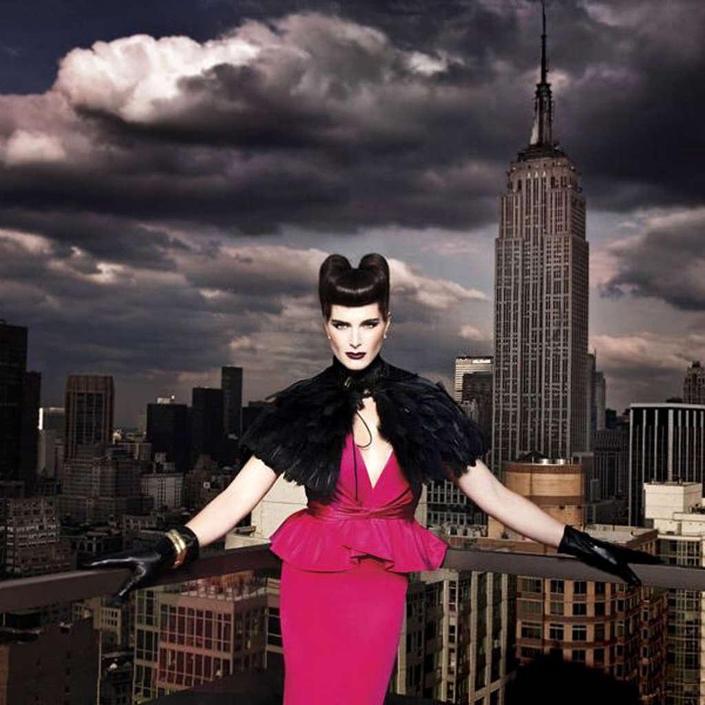 9P Brooke Shields exposing her nice tits and posing in stockings