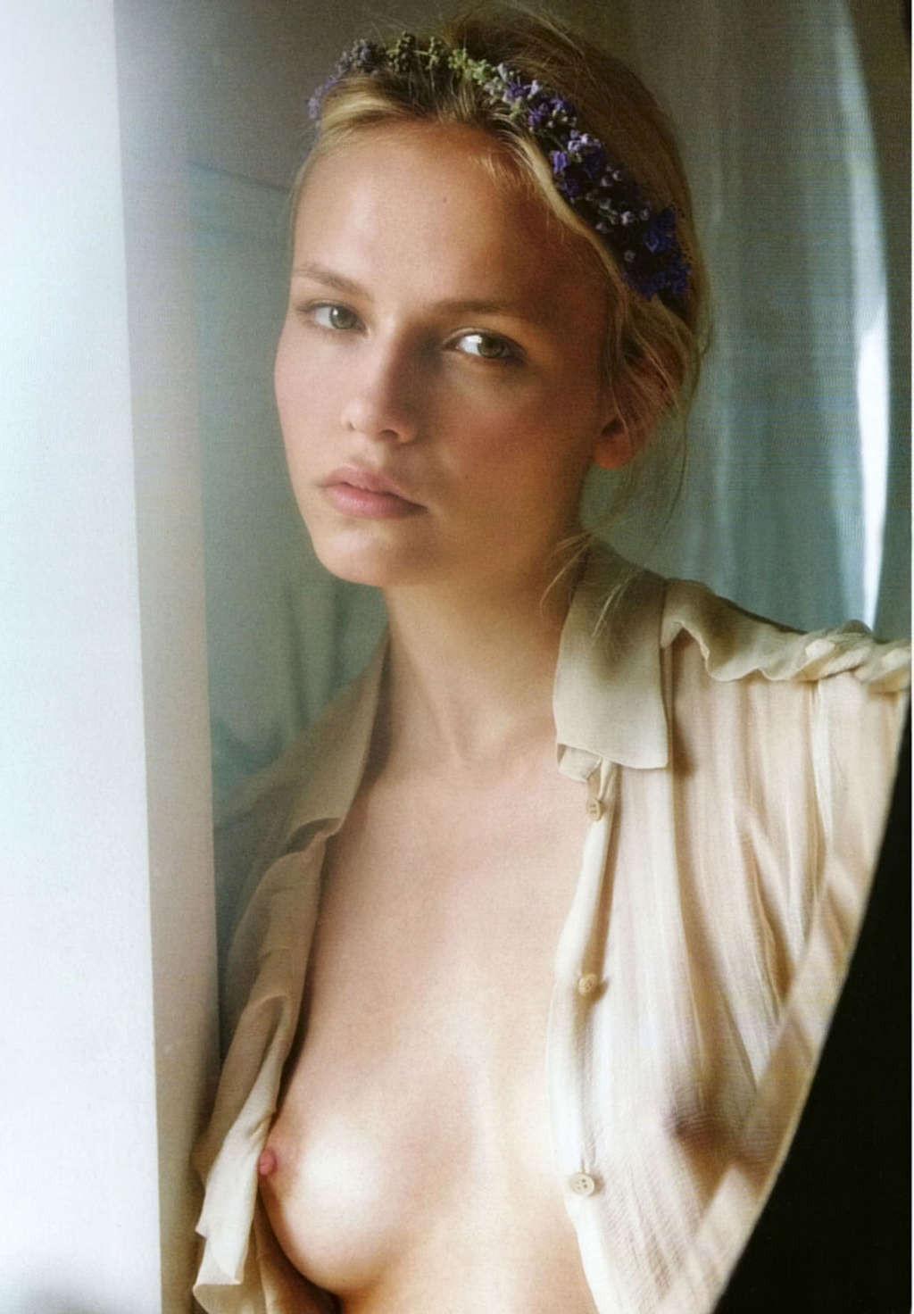16P Natasha Poly exposing her nice tits and posing all nude