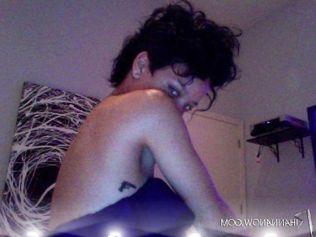 16P Rihanna enjoying on pool and showing her sexy tits and ass in evening skirt