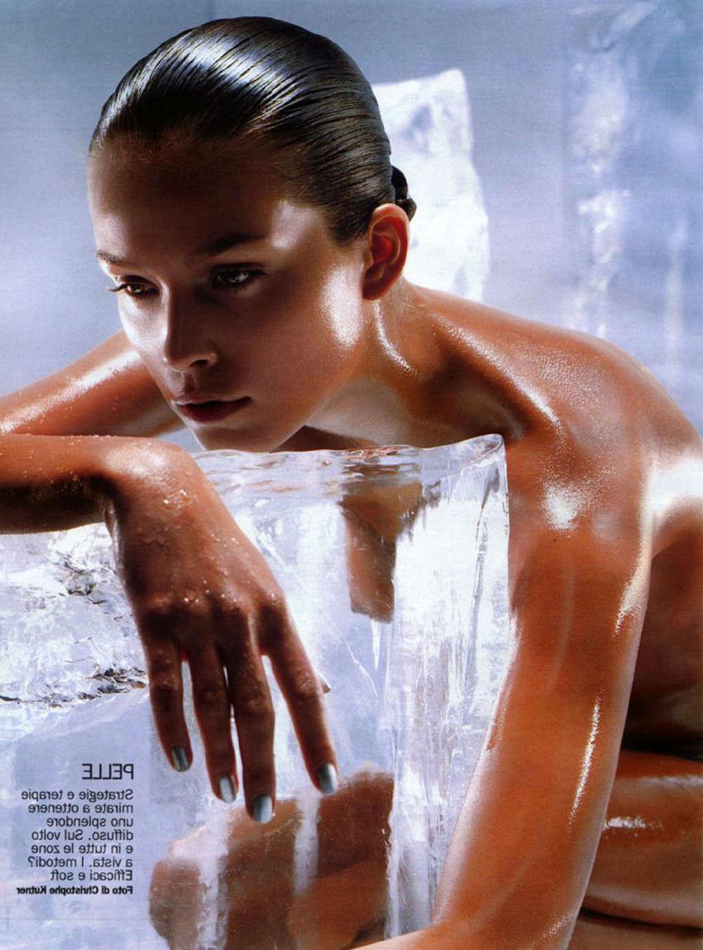 10P Petra Nemcova exposing her nice big tits in body paint photoshoot and great ass