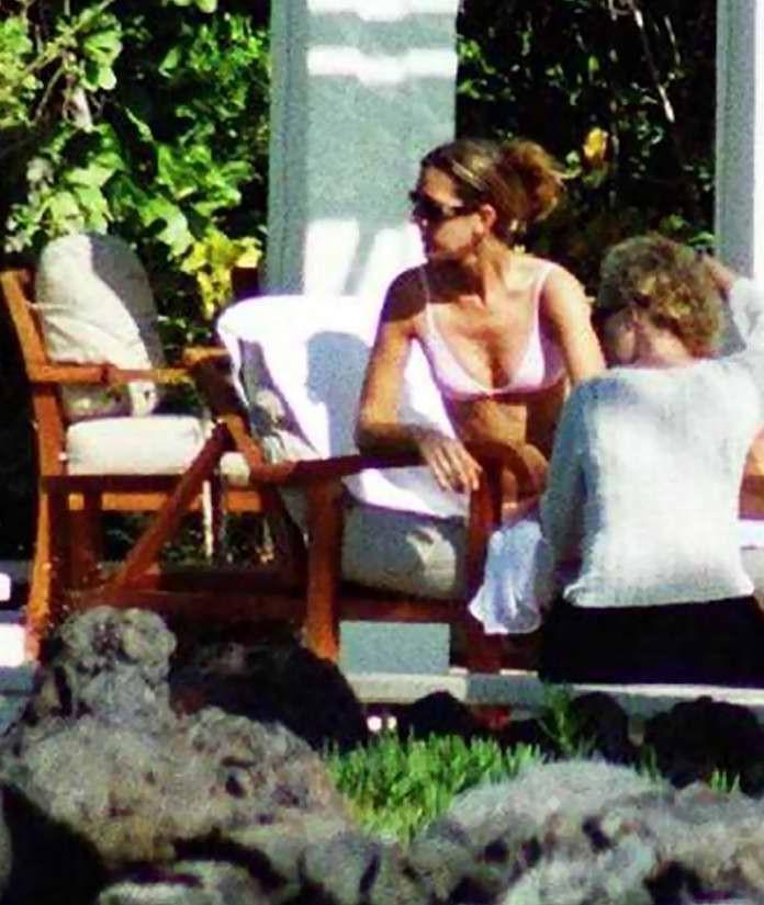 15P petite pop singer Celine Dion nudes and see thrus