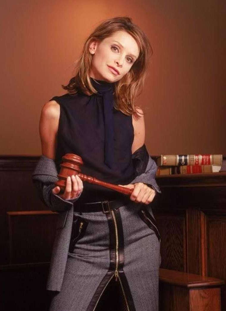 15P sexy Alli McBeal star Calista Flockhart nude and see thrus