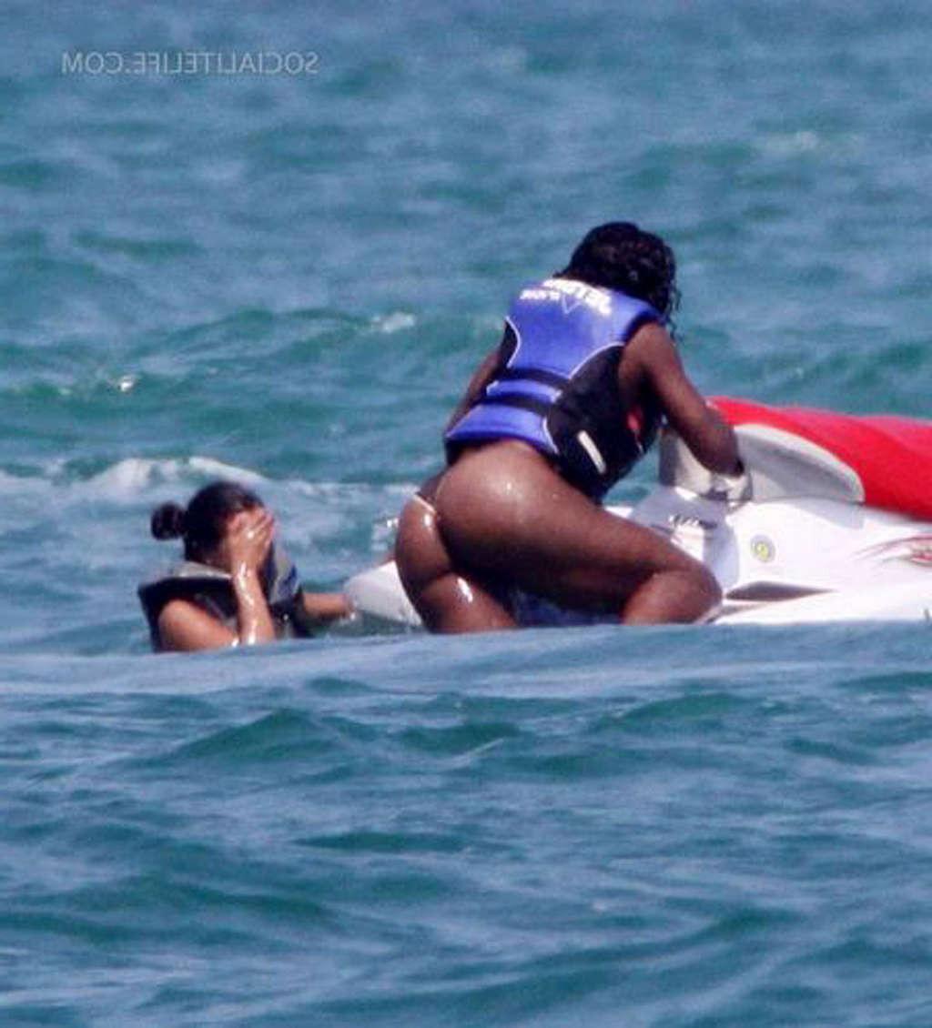 16P Serena Williams nipple slip and tits exposed in see thru dress
