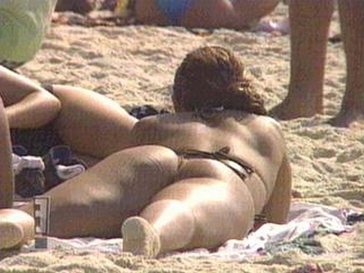 15P Sabrina the Teenage Witch aka Melissa Joan Hart nudes