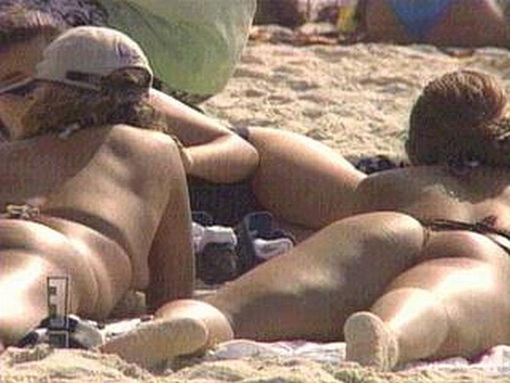 15P Sabrina the Teenage Witch aka Melissa Joan Hart nudes