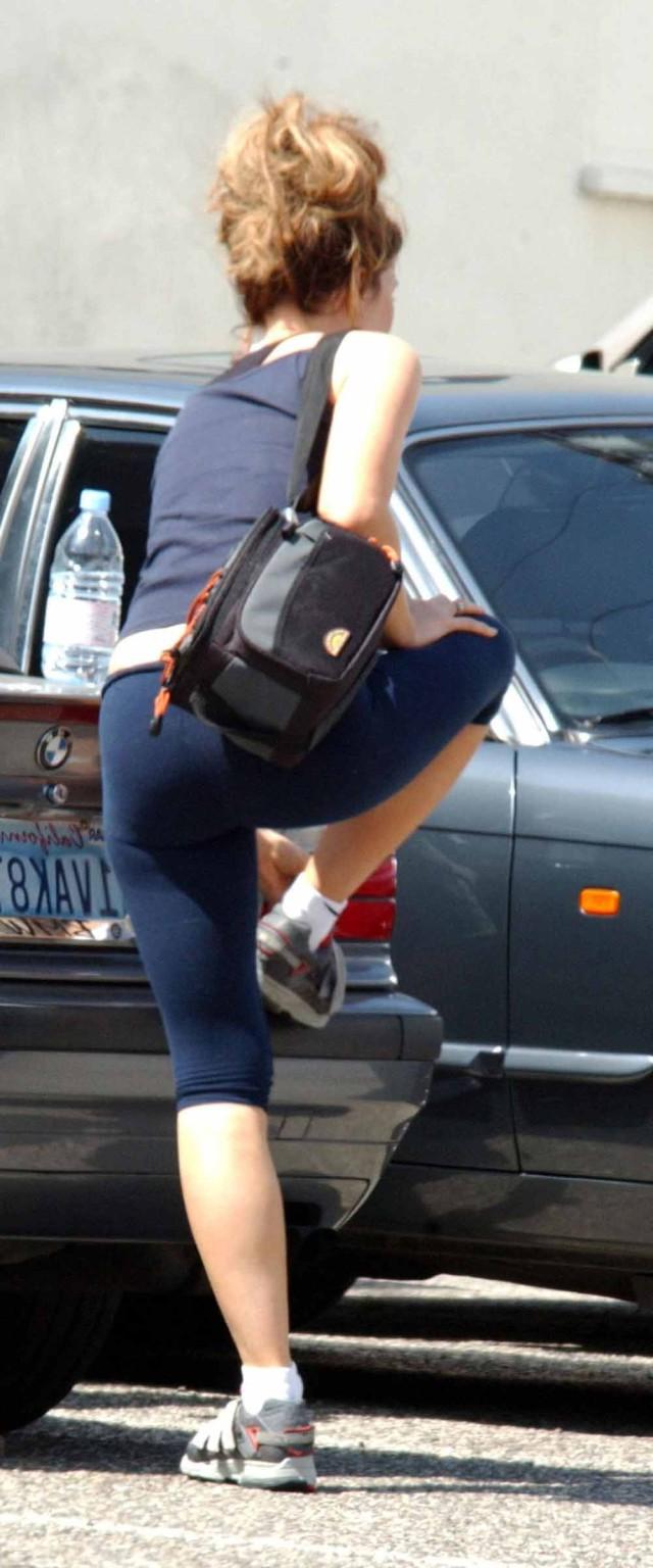 15P Kate Beckinsale perfect soft ass in sexy lingerie