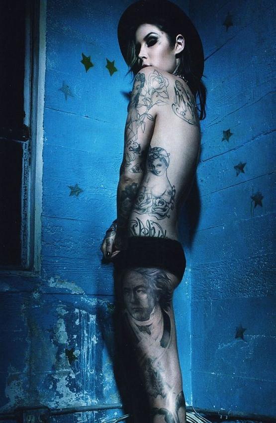 15P Tattooed celebrity Kat Von D showing her nice naked ass