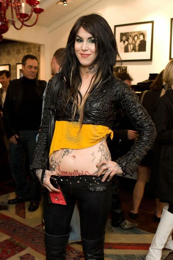15P Tattooed celebrity Kat Von D showing her nice naked ass