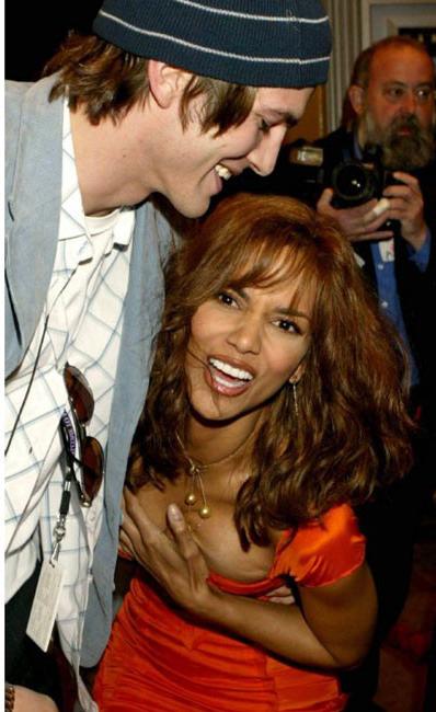 16P Halle Berry flashing nude boobs in public