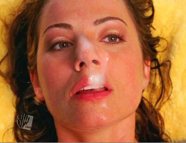 16P Erica Durance showing her pussy and tits and fucking hard