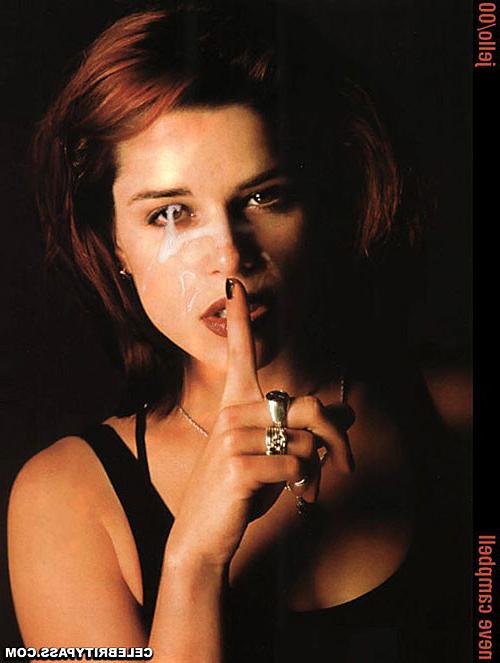 16P Neve Campbell showing her pussy and tits and fucking hard