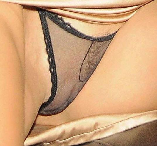 10P Victoria Silvstedt exposing her nice big tits and her pussy upskirt paparazzi pi