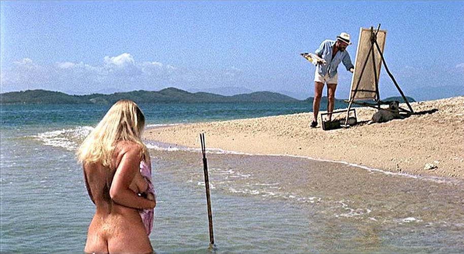 16P Helen Mirren exposing her big tits her nice ass and her pussy in nude movie caps