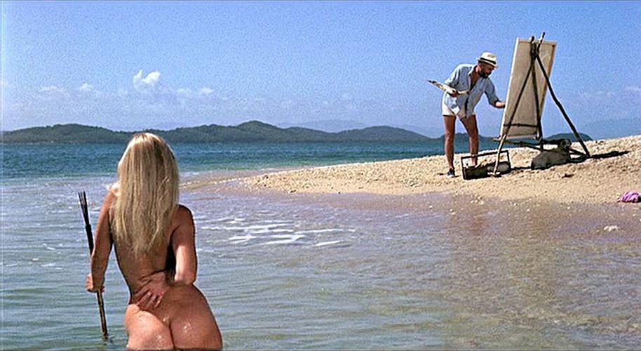16P Helen Mirren exposing her big tits her nice ass and her pussy in nude movie caps