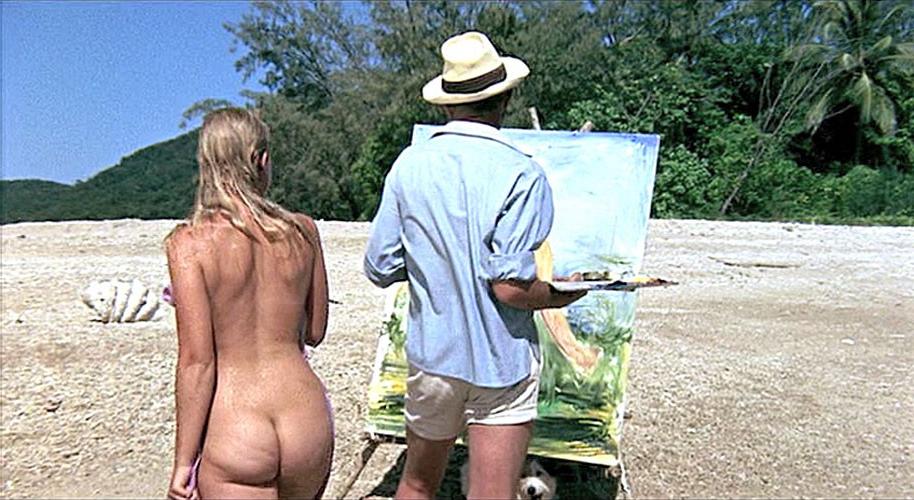 16P Helen Mirren exposing her big tits her nice ass and her pussy in nude movie caps