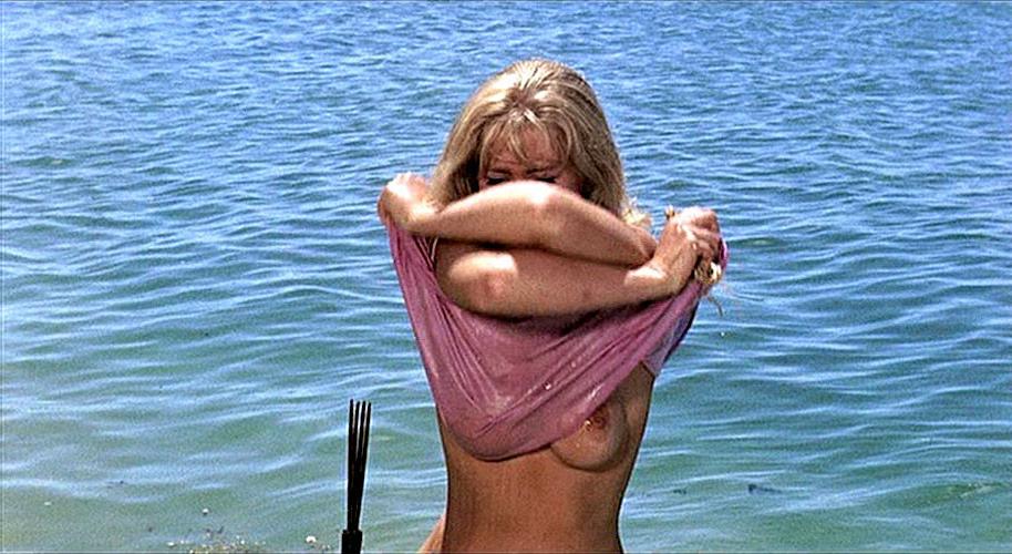 16P Helen Mirren exposing her big tits her nice ass and her pussy in nude movie caps