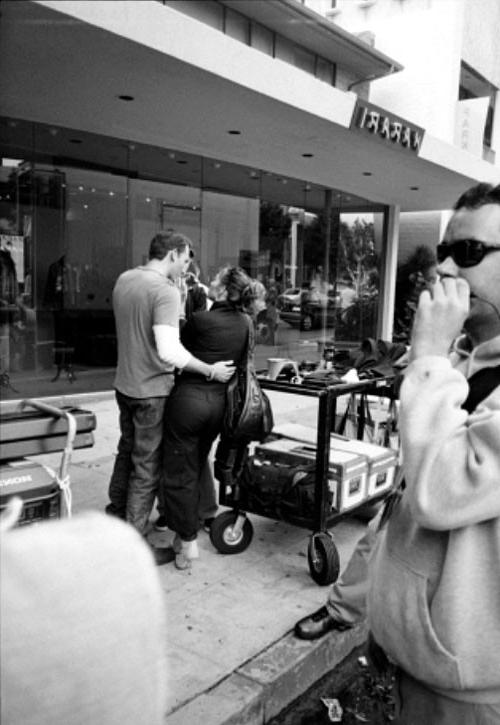 10P Jennifer Lopez exposing her great body in some photoshoot and upskirt paparazzi 