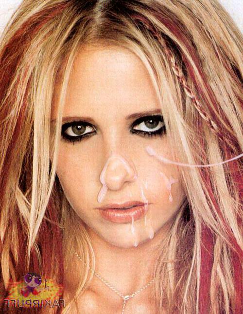 16P Sarah Michelle Gellar showing her pussy and tits and fucking hard