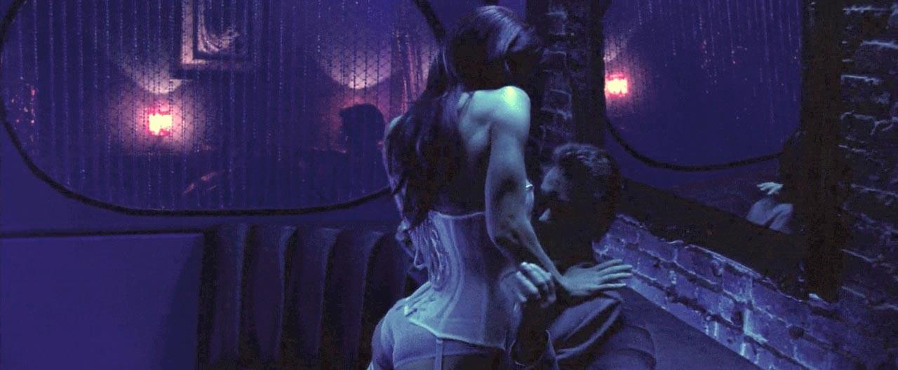 15P Jessica Biel doing lapdance and showing great ass