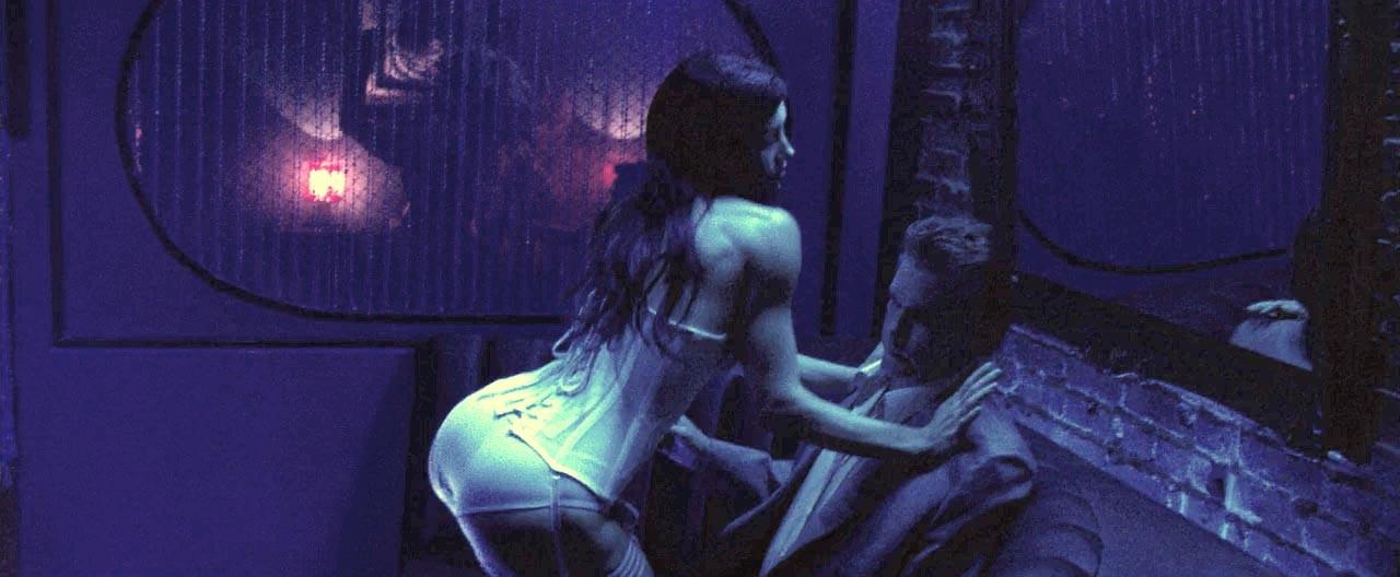 15P Jessica Biel doing lapdance and showing great ass