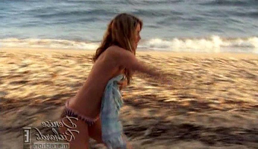 10P Denise Richards showing her nice big tits on beach and nice pussy slip paparazzi