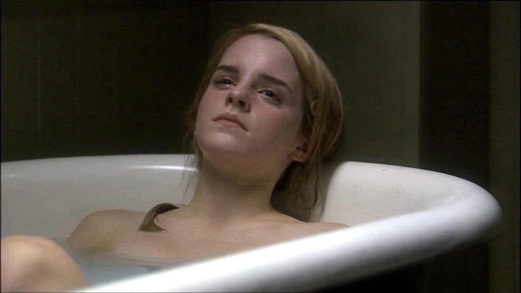 15P Emma Watson upskirt and fully naked in bathtub