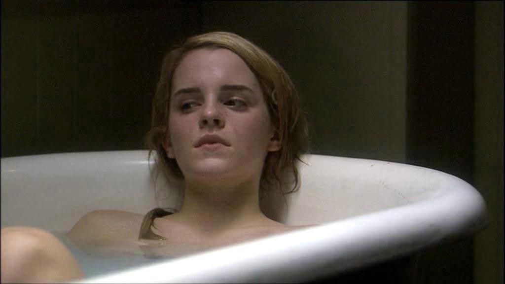 15P Emma Watson upskirt and fully naked in bathtub