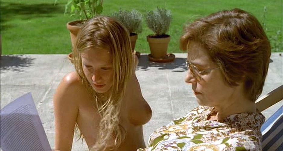 10P Ludivine Sagnier showing her nice big tits in nude movie caps
