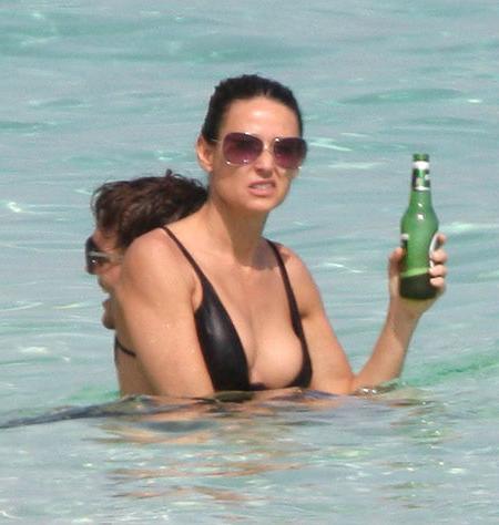 15P Demi Moore all nude sexy body in sex scene caps