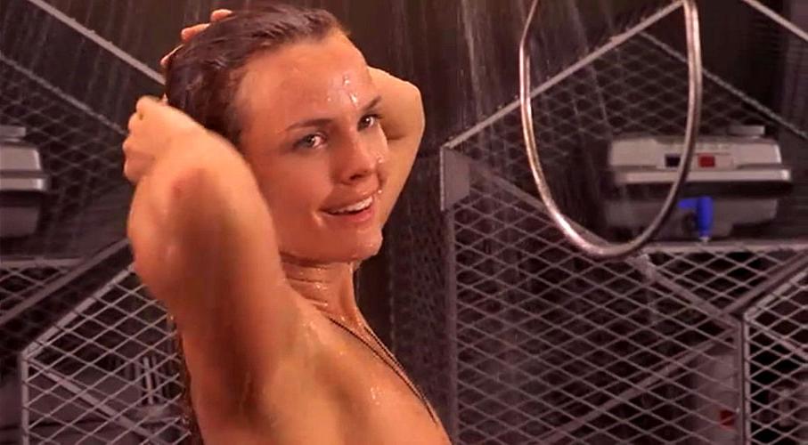 10P Dina Meyer showing her nice big tits in some nude movie caps