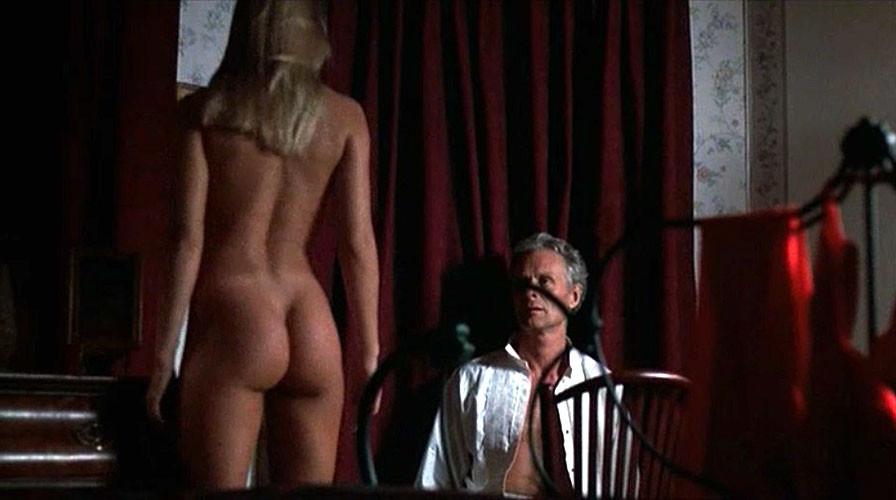 10P Jaime Pressly showing her nice big tits and great ass in some nude movei caps