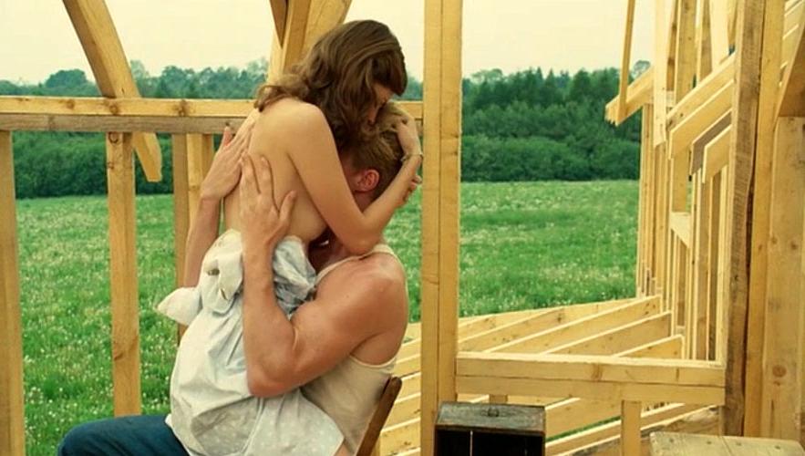 10P Mischa Barton showing her nice big tits and riding guy in nude movie caps