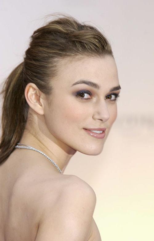 9P Keira Knightley showing her pussy and tits and fucking hard