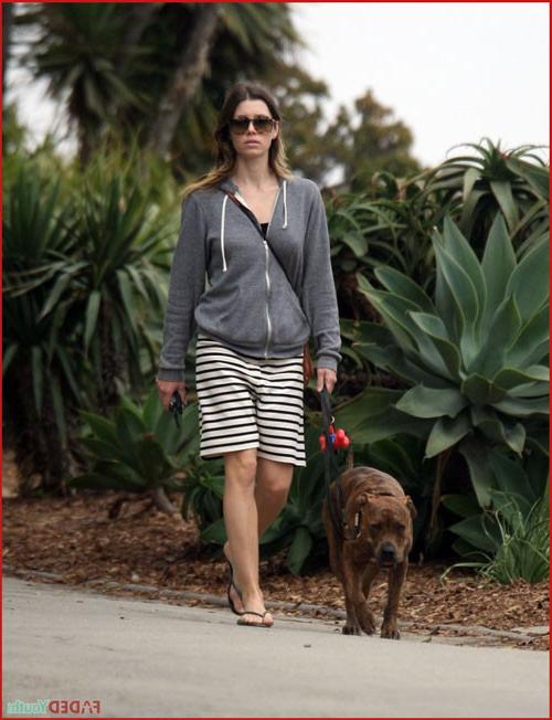 9P Jessica Biel showing her pussy and tits and fucking hard