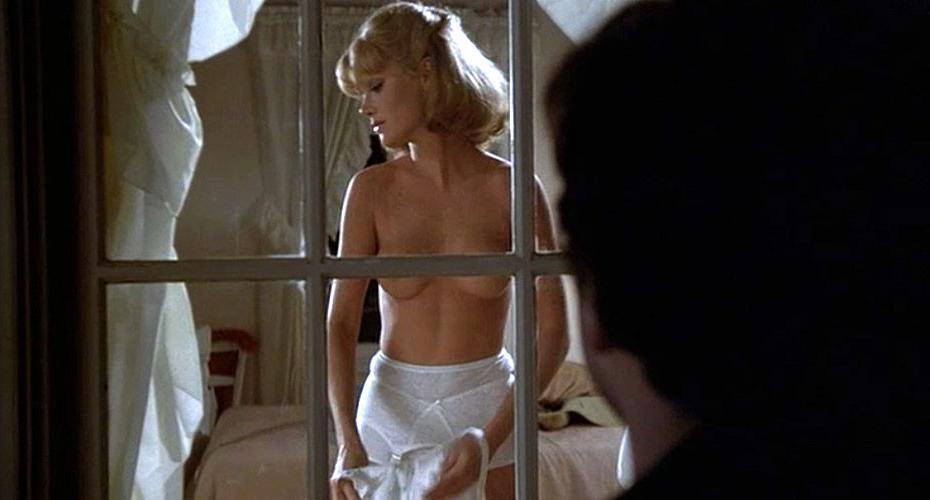 9P Mary Louise Weller showing her nice big tits in nude movie caps