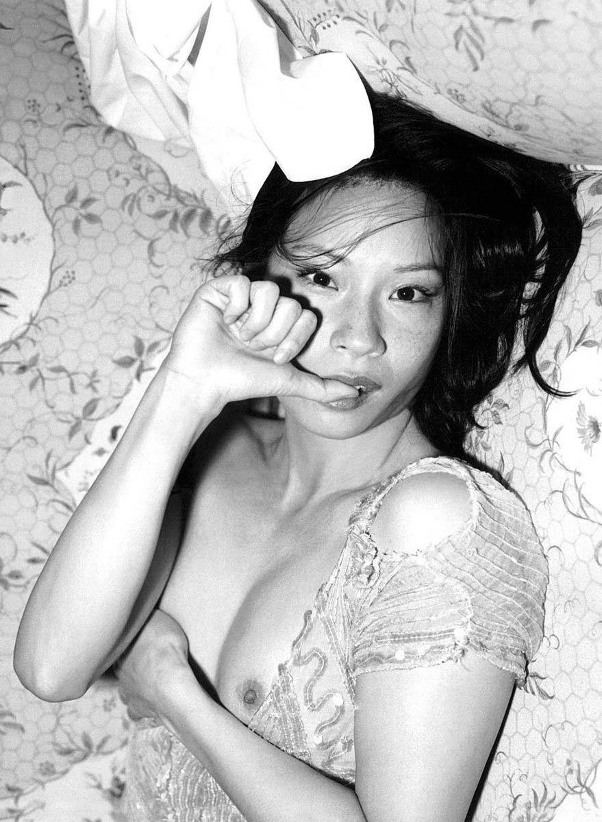 15P Lucy Liu showing her sweet nude perky tits