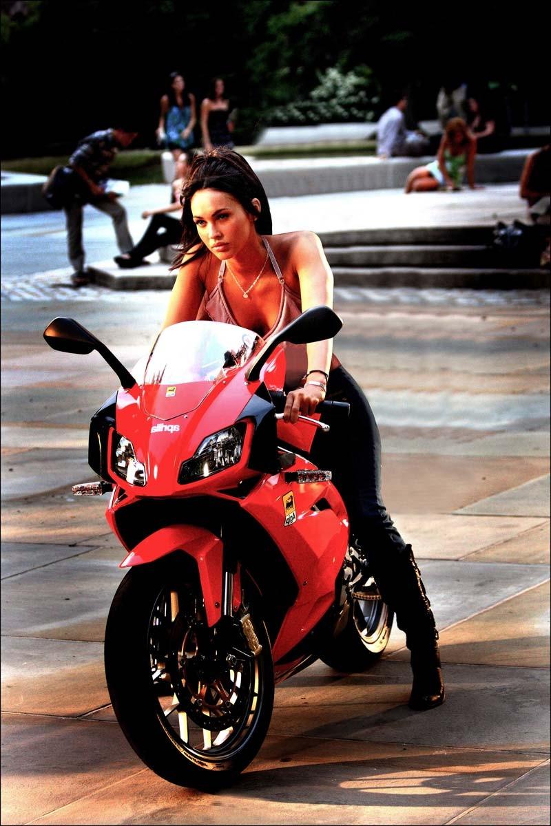 15P Megan Fox fully naked and exposing shaved pussy