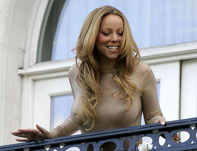 16P Mariah Carey showing her pussy and tits slip paparazzi pictures