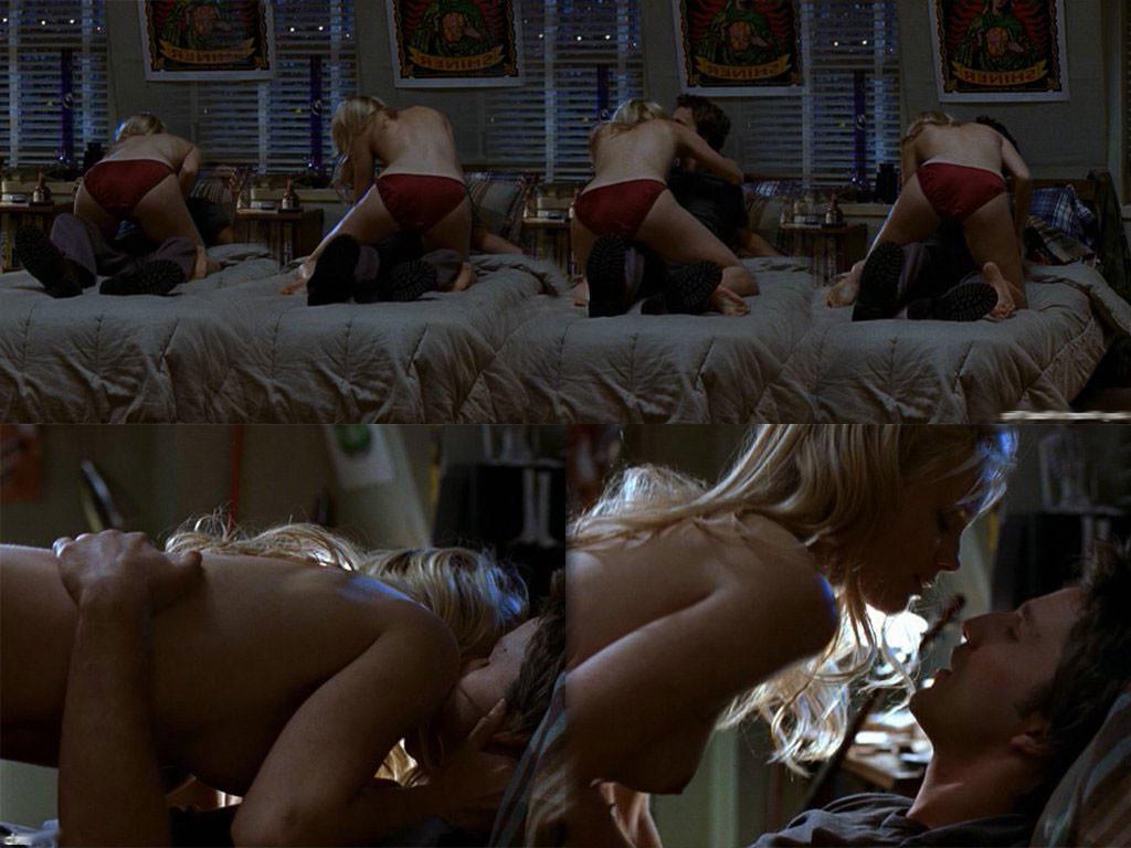 15P Amy Smart wild starlet showing her perky nude tits