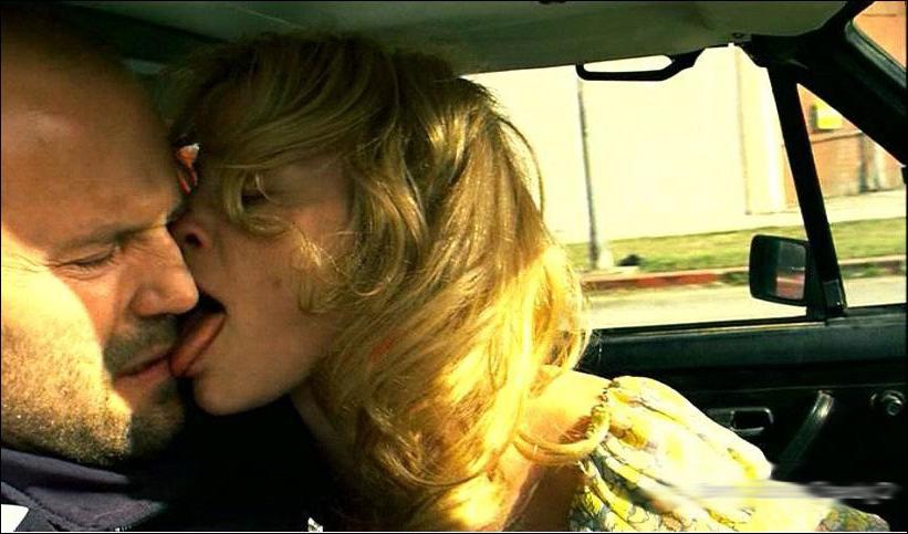 15P Amy Smart wild starlet showing her perky nude tits