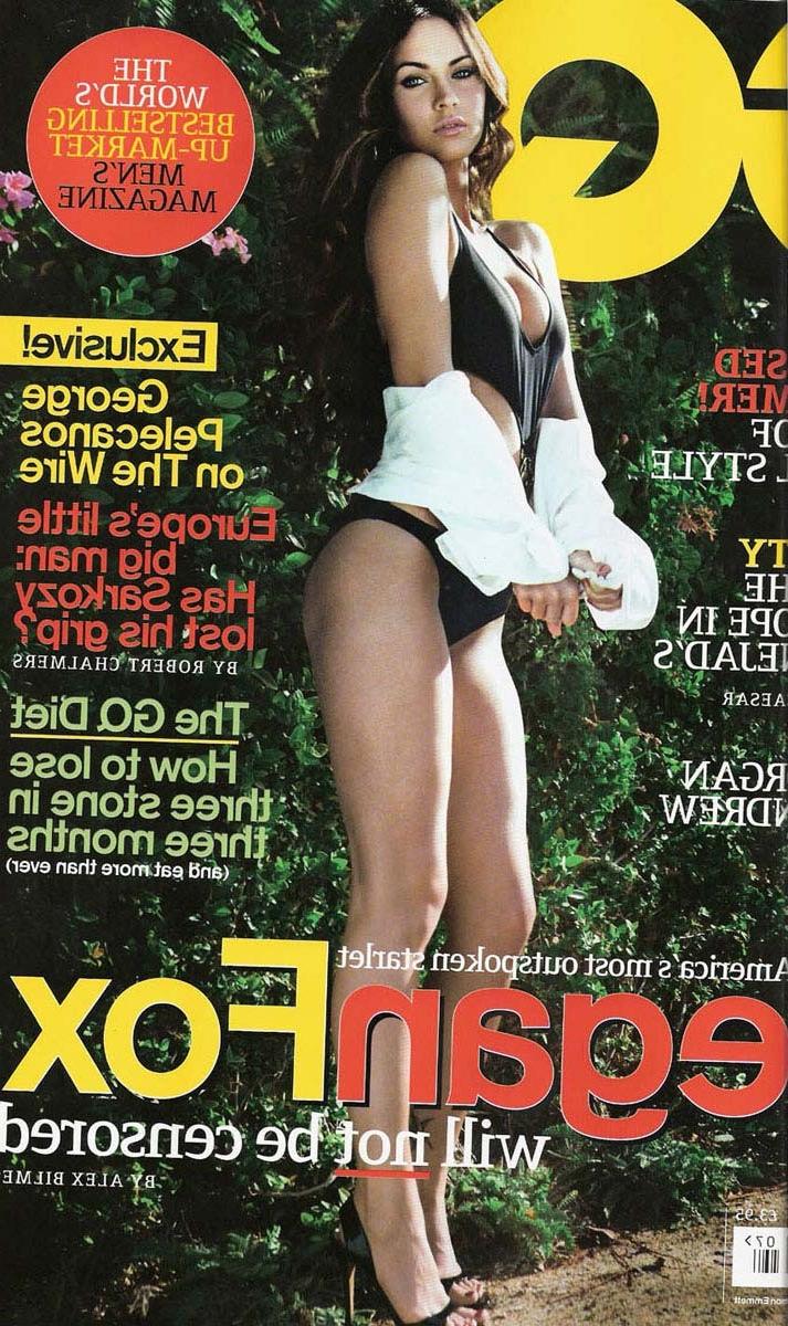 15P Megan Fox cute in bikini and exposing boobs