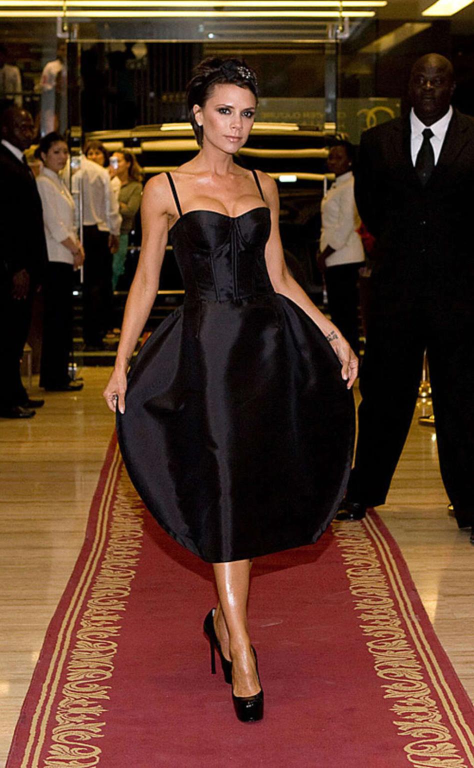 10P Victoria Beckham exposing her nice big tits in see thru dress paparazzi pictures
