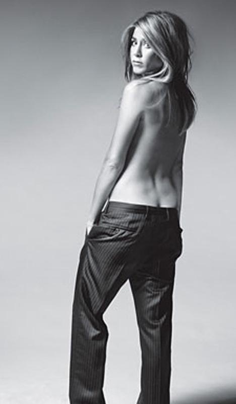 15P Jennifer Aniston great ass in thongs and nude tits