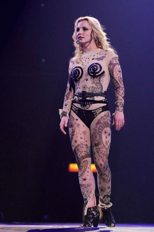 15P Britney Spears fetish lingerie and upskirt pussy