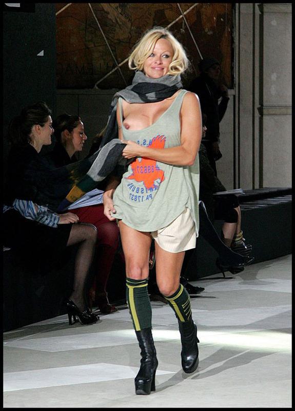 16P Pamela Anderson shows sexy body in slutty lingerie