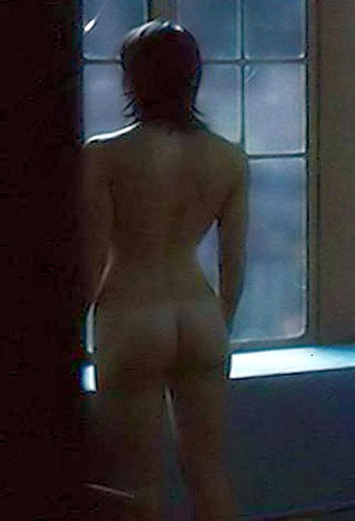 16P Jessica Biel showing her nice big tits in latest nude movie caps and posing very