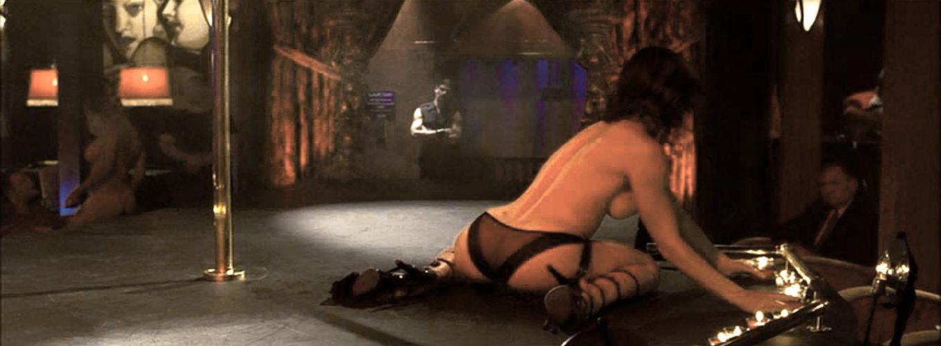 16P Jessica Biel showing her nice big tits in latest nude movie caps and posing very
