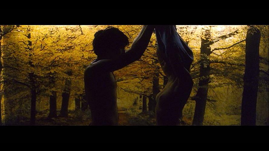 16P Jessica Biel showing her nice big tits in latest nude movie caps and posing very