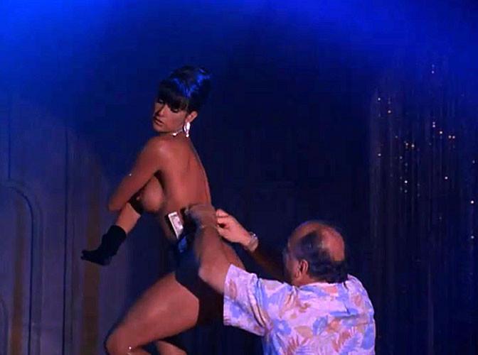 15P Demi Moore showing her big tits in nude movie caps